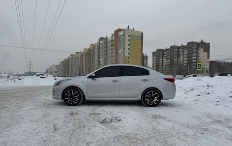 KIA Rio IV, 2020 год, 1 630 000 рублей, 2 фотография