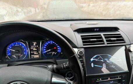 Toyota Camry, 2018 год, 2 590 000 рублей, 6 фотография