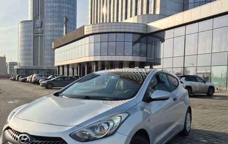 Hyundai i30 II рестайлинг, 2013 год, 1 150 000 рублей, 2 фотография