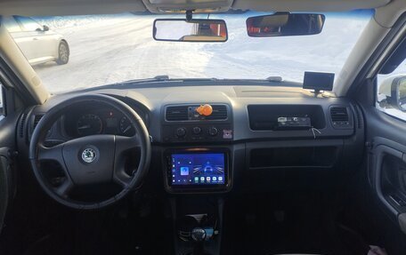 Skoda Fabia II, 2009 год, 400 000 рублей, 9 фотография