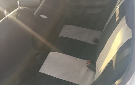 Skoda Fabia II, 2009 год, 400 000 рублей, 13 фотография