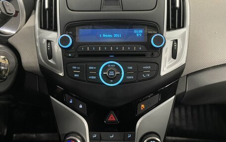 Chevrolet Cruze II, 2013 год, 990 000 рублей, 18 фотография