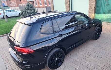 Volkswagen Tiguan II, 2021 год, 3 990 000 рублей, 9 фотография