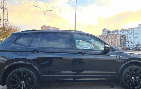 Volkswagen Tiguan II, 2021 год, 3 990 000 рублей, 5 фотография