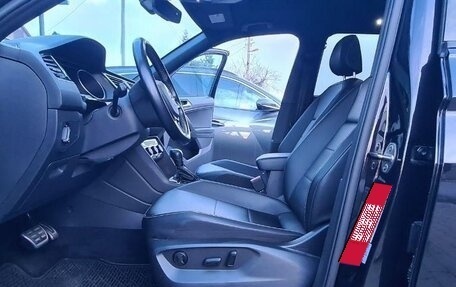 Volkswagen Tiguan II, 2021 год, 3 990 000 рублей, 13 фотография