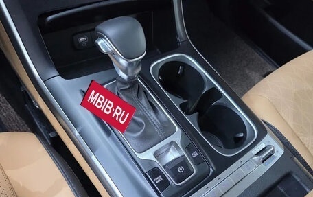 KIA Carnival, 2023 год, 5 240 000 рублей, 22 фотография