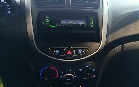 Hyundai Solaris II рестайлинг, 2014 год, 749 000 рублей, 10 фотография