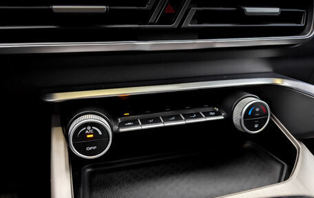 Geely Coolray I, 2022 год, 1 025 000 рублей, 17 фотография