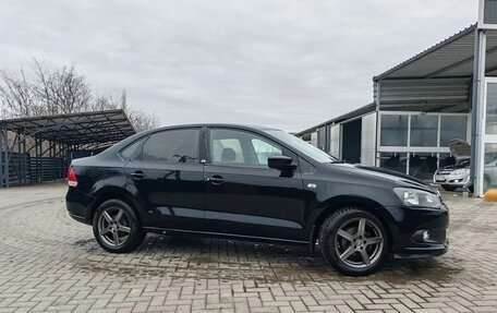 Volkswagen Polo VI (EU Market), 2012 год, 800 000 рублей, 3 фотография