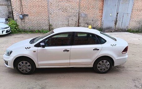 Volkswagen Polo VI (EU Market), 2019 год, 835 000 рублей, 3 фотография