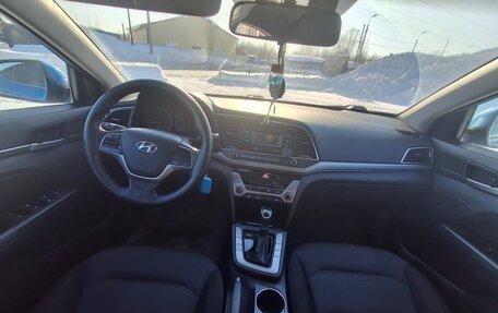 Hyundai Elantra VI рестайлинг, 2017 год, 1 700 000 рублей, 6 фотография