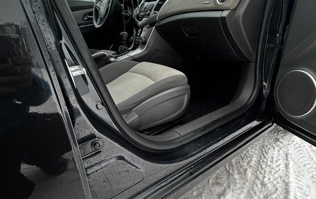 Chevrolet Cruze II, 2009 год, 650 000 рублей, 23 фотография