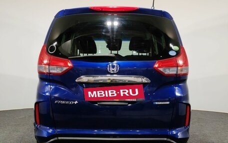 Honda Freed II, 2017 год, 1 320 000 рублей, 6 фотография
