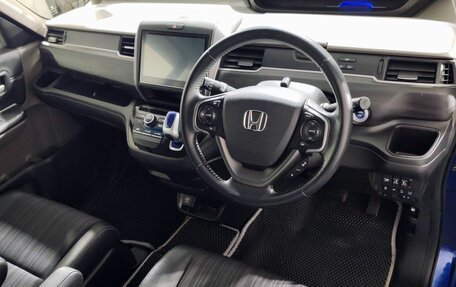 Honda Freed II, 2017 год, 1 320 000 рублей, 12 фотография