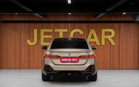 BMW 5 серия, 2025 год, 11 000 000 рублей, 6 фотография