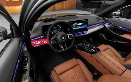 BMW 5 серия, 2025 год, 11 000 000 рублей, 12 фотография