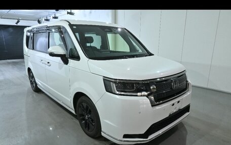 Honda Stepwgn, 2023 год, 1 980 000 рублей, 1 фотография