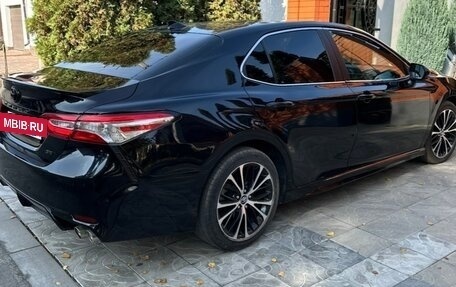 Toyota Camry, 2019 год, 2 490 000 рублей, 3 фотография