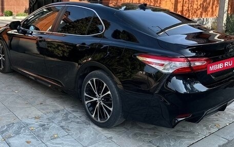 Toyota Camry, 2019 год, 2 490 000 рублей, 2 фотография