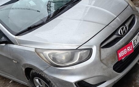 Hyundai Solaris II рестайлинг, 2012 год, 930 000 рублей, 2 фотография