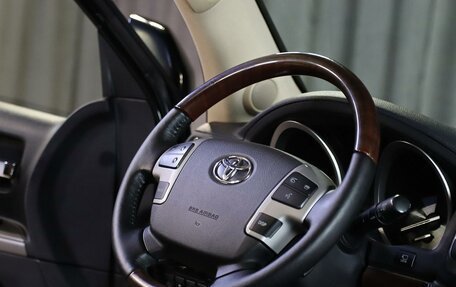 Toyota Land Cruiser 200, 2014 год, 3 899 000 рублей, 9 фотография