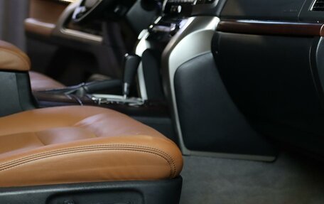 Toyota Land Cruiser 200, 2014 год, 3 899 000 рублей, 14 фотография