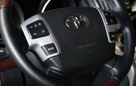 Toyota Land Cruiser 200, 2014 год, 3 899 000 рублей, 16 фотография