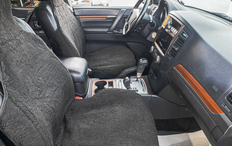 Mitsubishi Pajero IV, 2006 год, 1 699 000 рублей, 23 фотография