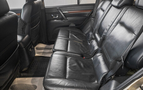 Mitsubishi Pajero IV, 2006 год, 1 699 000 рублей, 25 фотография