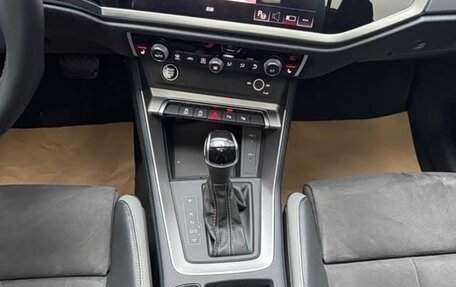 Audi Q3, 2022 год, 2 590 000 рублей, 16 фотография