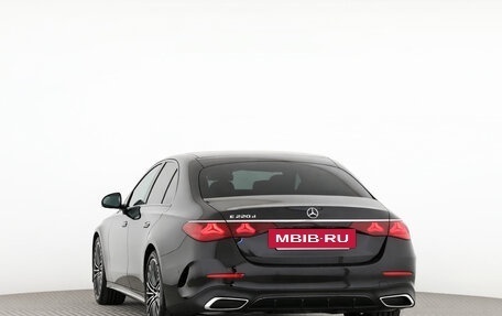 Mercedes-Benz E-Класс, 2025 год, 7 690 000 рублей, 5 фотография