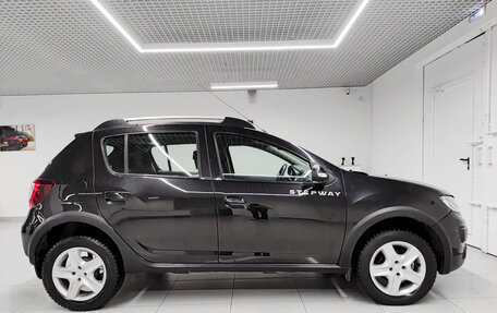 Renault Sandero II рестайлинг, 2015 год, 829 000 рублей, 8 фотография