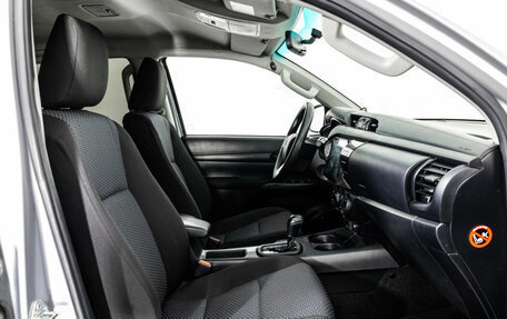 Toyota Hilux VIII, 2022 год, 4 099 000 рублей, 19 фотография