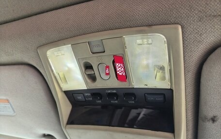 Nissan Elgrand III, 2002 год, 1 500 000 рублей, 13 фотография