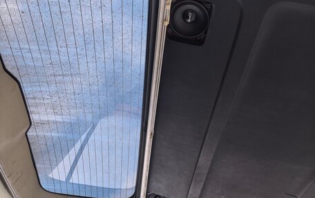 Nissan Elgrand III, 2002 год, 1 500 000 рублей, 16 фотография