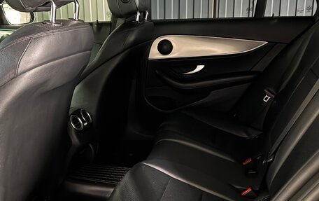 Mercedes-Benz E-Класс, 2019 год, 1 750 000 рублей, 10 фотография