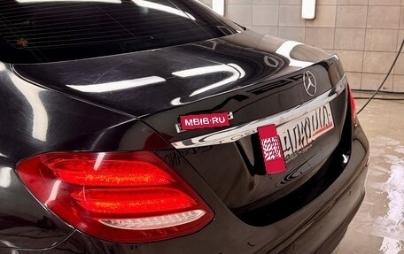 Mercedes-Benz E-Класс, 2019 год, 1 750 000 рублей, 5 фотография