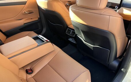 Lexus ES VII, 2025 год, 5 990 000 рублей, 13 фотография