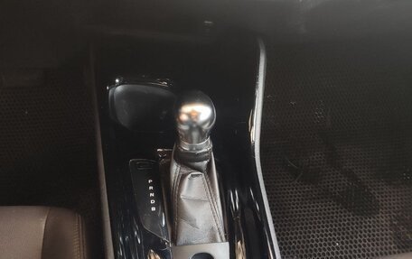 Toyota C-HR I рестайлинг, 2018 год, 2 400 000 рублей, 15 фотография