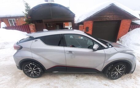 Toyota C-HR I рестайлинг, 2018 год, 2 400 000 рублей, 5 фотография