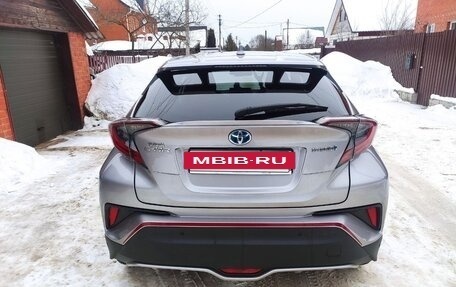 Toyota C-HR I рестайлинг, 2018 год, 2 400 000 рублей, 9 фотография