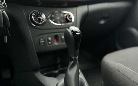 Renault Sandero II рестайлинг, 2015 год, 1 145 000 рублей, 14 фотография