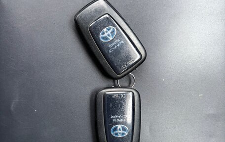 Toyota C-HR I рестайлинг, 2017 год, 1 730 000 рублей, 20 фотография