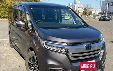 Honda Stepwgn IV, 2019 год, 1 750 000 рублей, 5 фотография