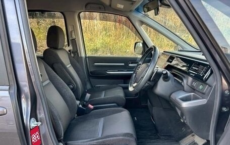 Honda Stepwgn IV, 2019 год, 1 750 000 рублей, 10 фотография