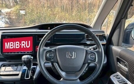 Honda Stepwgn IV, 2019 год, 1 750 000 рублей, 12 фотография