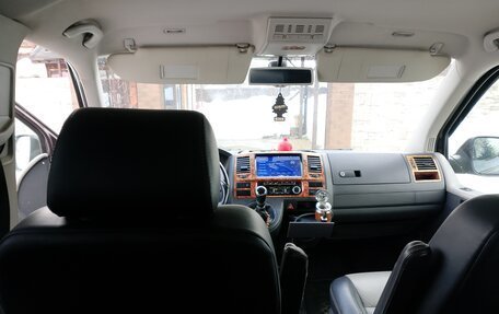 Volkswagen Caravelle T5, 2015 год, 2 950 000 рублей, 10 фотография