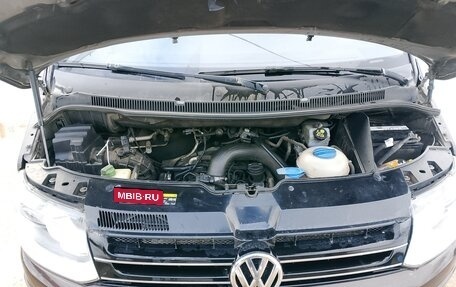 Volkswagen Caravelle T5, 2015 год, 2 950 000 рублей, 17 фотография