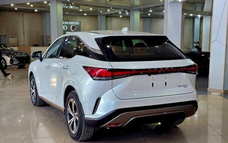 Lexus RX IV рестайлинг, 2025 год, 7 400 000 рублей, 3 фотография