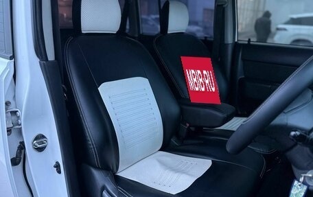 Toyota bB I рестайлинг, 2003 год, 860 000 рублей, 14 фотография